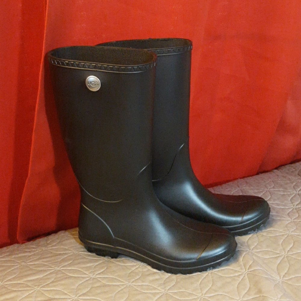Rain boots